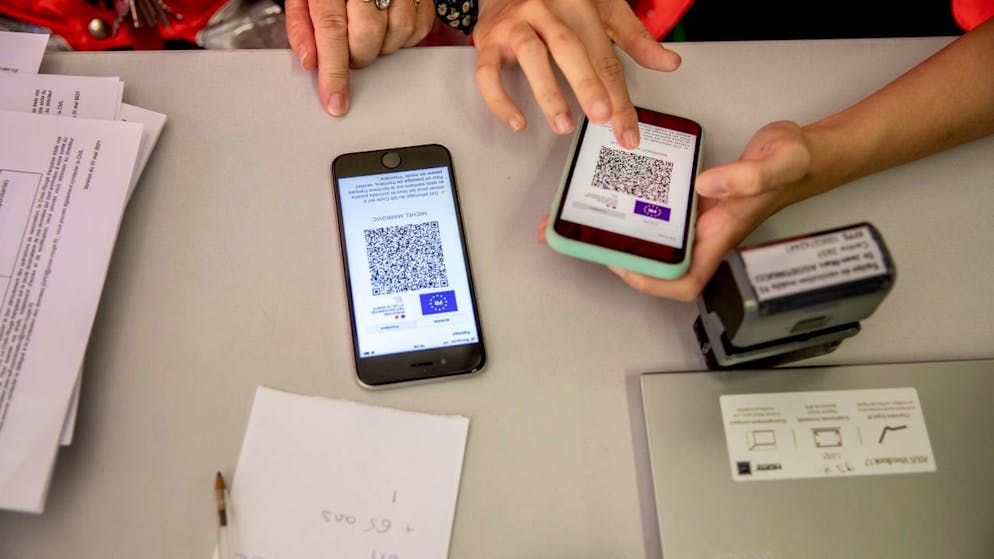 Green pass obbligatorio anche per gli adolescenti in Francia