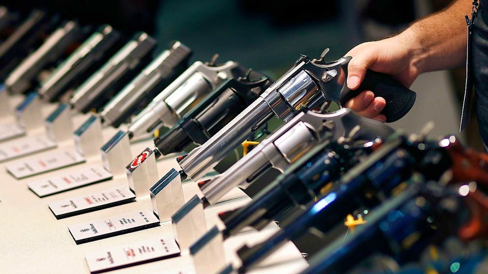 Smith & Wesson va déménager en raison des propositions de loi déposées dans le Massachusetts qui l'empêcheraient de fabriquer des fusils d'assaut, qui représentent plus de 60% de ses ventes. (archives)