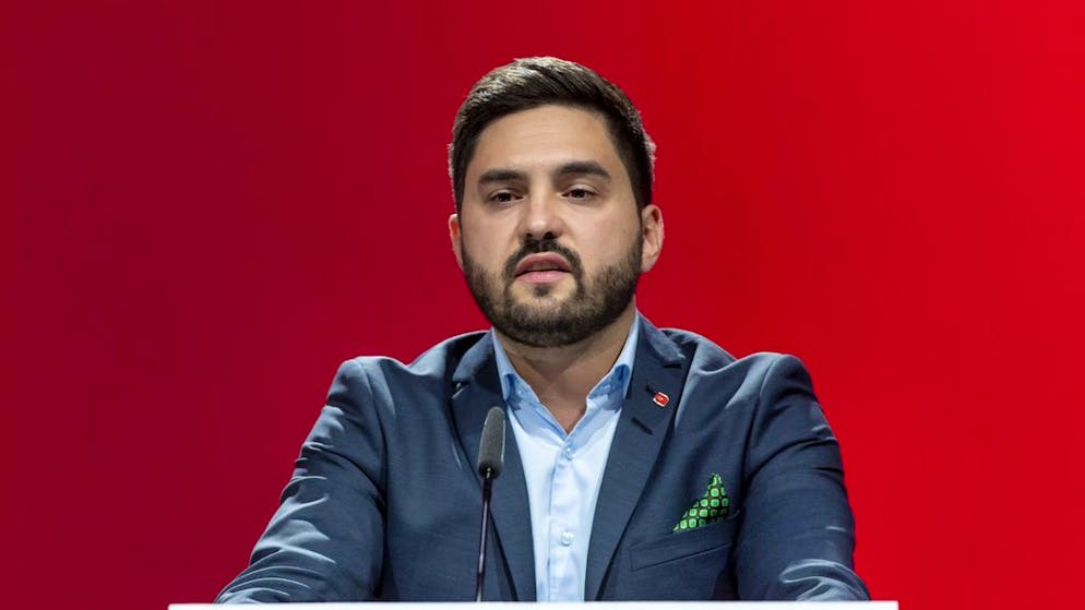 Cédric Wermuth hat die derzeitige Form des Rahmenabkommens harsch kritisiert. (KEYSTONE/Georgios Kefalas)