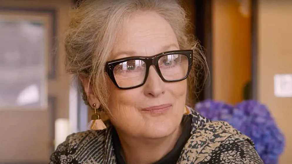 «Die Frage war nie ob, sondern wann eine Pandemie kommt». Soderberghs neuester Film «Let Them All Talk» spielt auf dem Luxus-Dampfer «Queen Mary 2». Meryl Streep spielt eine erfolgreiche Autorin, die ihren Neffen (Lucas Hedges) und zwei Jugendfreundinnen (Candice Bergen, Dianne Wiest) auf die Transatlantik-Überfahrt von New York nach Southampton einlädt.
