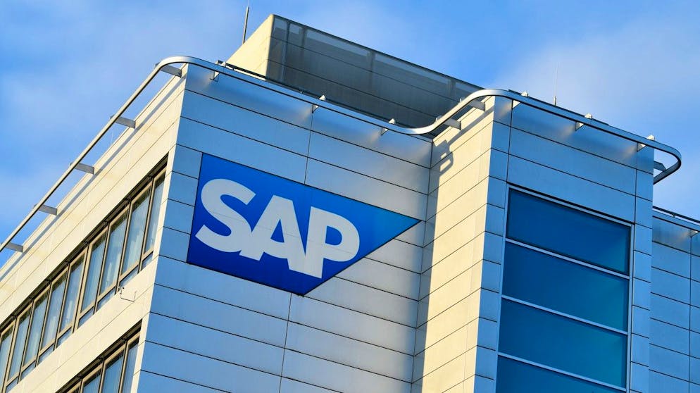ARCHIV - 30.01.2018, Baden-Württemberg, Walldorf: Ein Logo des Softwarekonzerns an der Unternehmenszentrale von SAP. (zu dpa «SAP - Quartalszahlen») Foto: Uwe Anspach/dpa +++ dpa-Bildfunk +++ (KEYSTONE/DPA/Uwe Anspach)