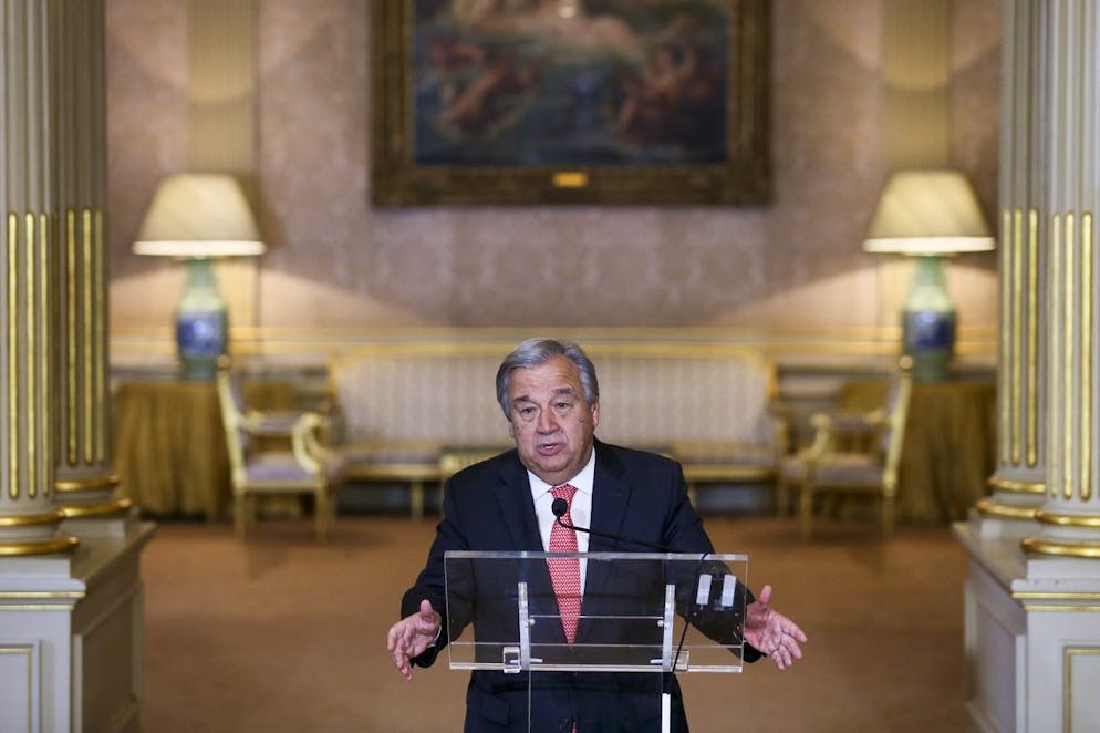 epa05573252 Antonio Guterres, the former United Nations High Commissioner for Refugees (UNHCR) and former Prime Minister of Portugal, delivers a statement at the Necessidades Palace in Lisbon, Portugal, 06 October 2016. According to reports, Guterres is set to be confirmed as new UN Secretary General by a formal vote of the UN Security Council on 06 Ovctober 2016. EPA/ANDRE KOSTERS