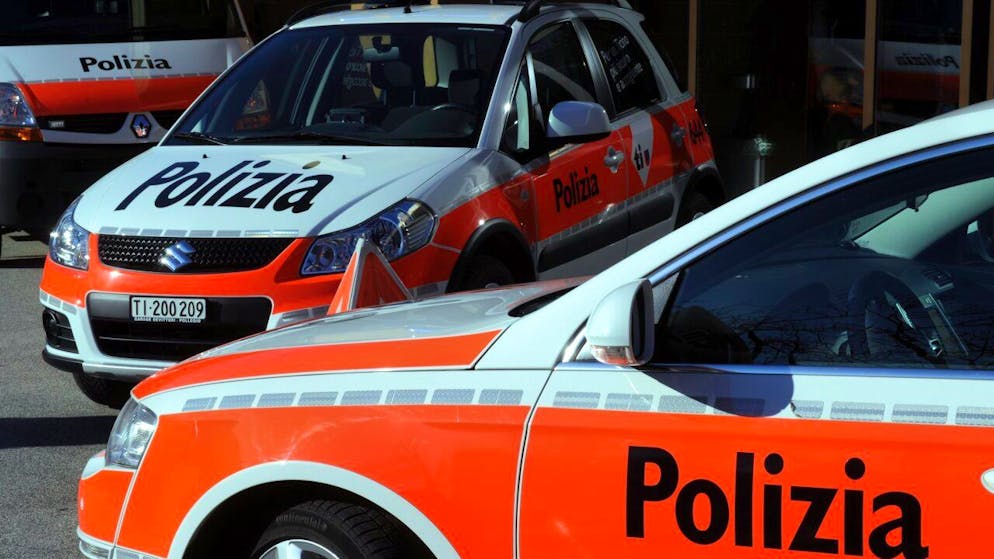 Die Kantonspolizei Tessin verhaftete zwei mutmassliche Bankkarten-Betrüger. (Symbolbild)