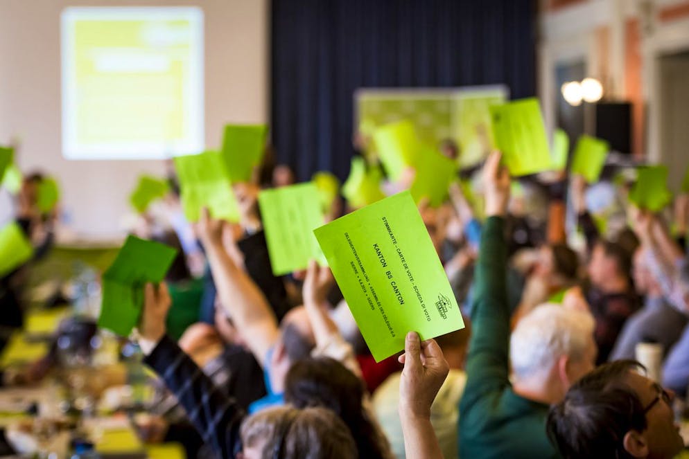 Les délégués des Verts suisses pendant un vote sur une résolution en faveur du climat en 2019.(image d'illustration)