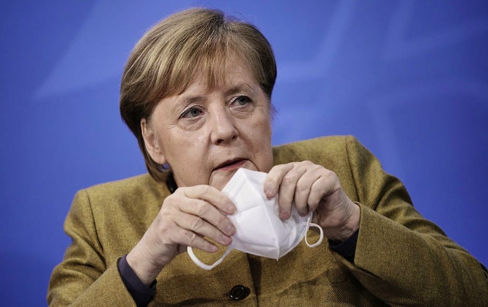 05.01.2021, Berlin: Bundeskanzlerin Angela Merkel (CDU) kommt zur Pressekonferenz nach den Beratungen von Bund und Ländern über weitere Corona-Maßnahmen. In der Ministerpräsidentenkonferenz wurden weitere Regelungen zur Eindämmung der Corona-Pandemie beschlossen. Foto: Michael Kappeler/dpa-pool/dpa +++ dpa-Bildfunk +++ (KEYSTONE/DPA/Michael Kappeler)