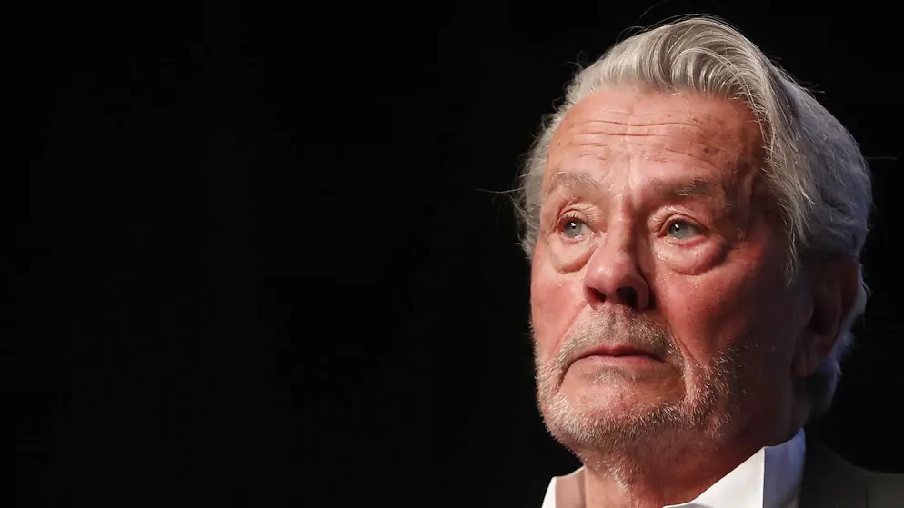 France. Alain Delon ne fera pas appel de son placement sous curatelle renforcée