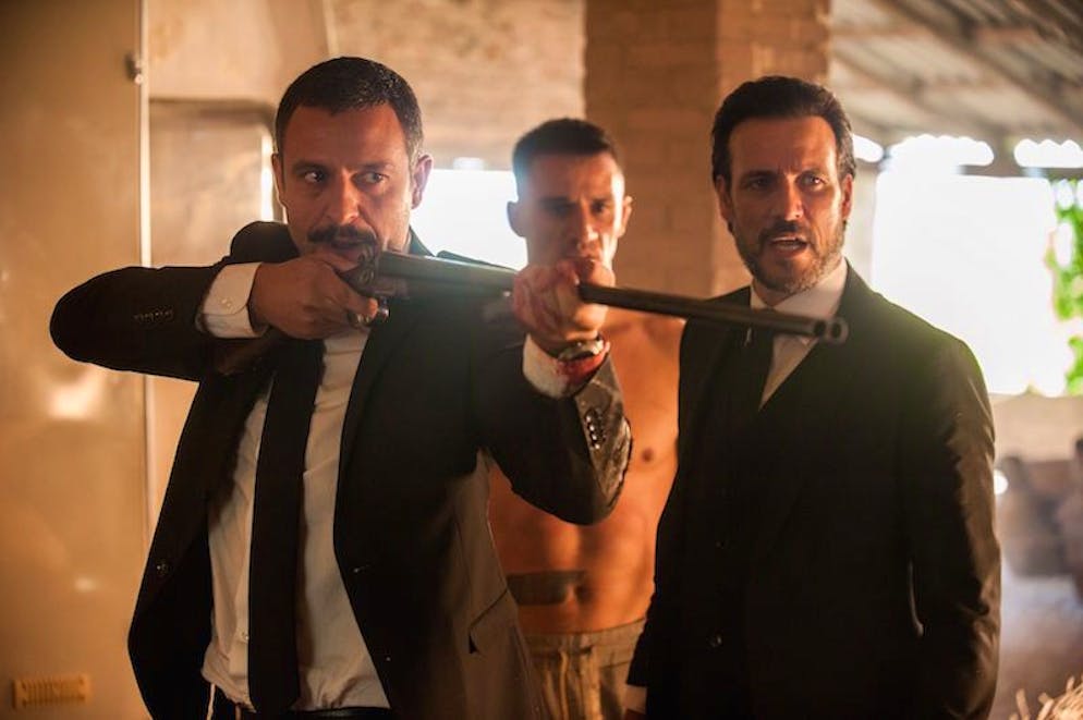 Film Sur Le Trafic De Drogue «Gigantes»: trafic de drogue, mafia et trahisons