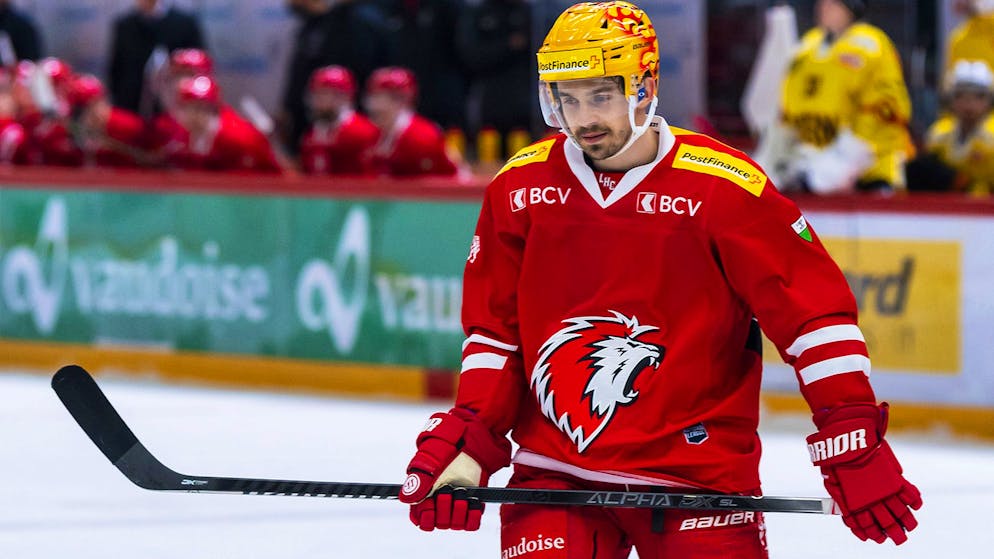 Le topscorer PostFinance lausannois Denis Malgin, lors du match du championnat suisse de hockey sur glace de National League entre le Lausanne HC, LHC, et SC Bern le samedi 2 janvier 2021 a la patinoire de la Vaudoise arena a Lausanne. (Postfinance/KEYSTONE/Jean-Christophe Bott)