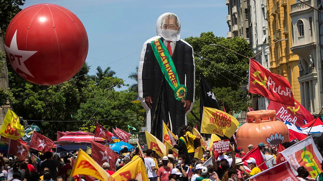 Brasilien: Brasilien: Tausende Demonstrieren Erneut Gegen Präsident ...