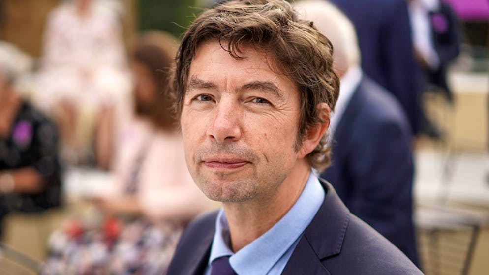ARCHIV - 22.07.2021, Berlin: Der Virologe Christian Drosten erhält den Berliner Wissenschaftspreis 2020. (zu dpa