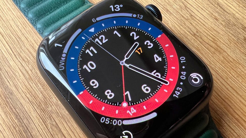 Das Display der neuen Apple Watch Series 7 ist im Vergleich zum Vorgänger um rund ein Fünftel grösser.