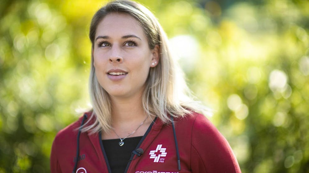 Die Schweizer Kunstturnerin Giulia Steingruber, aufgenommen an einer Medienkonferenz, am Freitag, 1. Oktober 2021, in Gossau. Sie gab heute ihren Ruecktritt bekannt. (KEYSTONE/Gian Ehrenzeller)