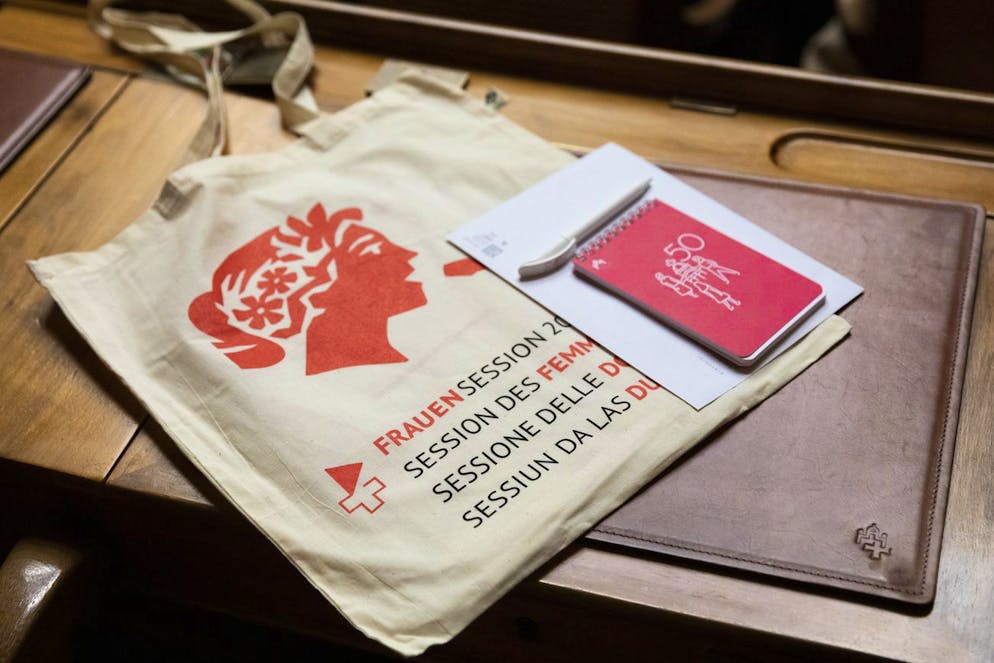 Eine Tasche mit der Aufschrift