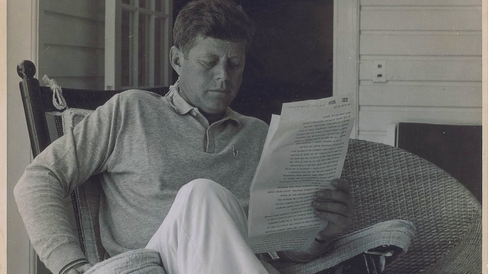 epa07554722 An undated handout photo made available by RR Auctions on 07 May 2019, showing United States President John F Kennedy during a sitting for artist Elaine de Kooning, of which the original film negatives are on auction by RR Auctions of Boston, Massachusetts, USA 08 May 2019. A total of 19 negatives, all shot by photographer Eddie Johnson in December of 1962 and January 1963, during the sessions while de Kooning painted the portrait of Kennedy for the Truman Library. EPA/RR AUCTIONS / HANDOUT HANDOUT EDITORIAL USE ONLY/NO SALES