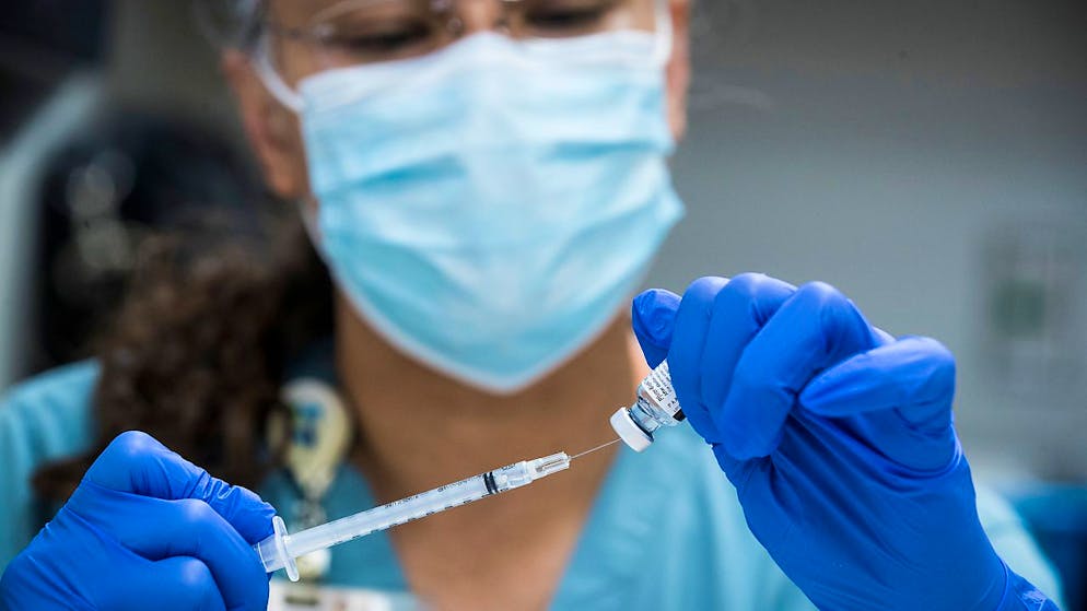 Secondo l'università Johns Hopkins, il coronavirus ha provocato oltre 5 milioni di morti nel mondo