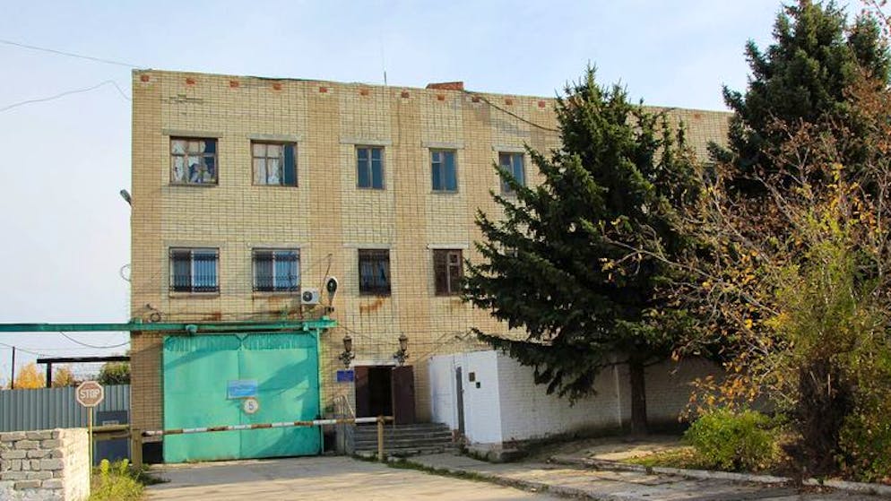 SARATOV, RUSSIA - OCTOBER 6, 2021: A view of the Regional Tuberculosis Hospital No 1 under the Russian Federal Penitentiary Service, its staff charged with abusing convicts. Filipp Kochetkov/TASS