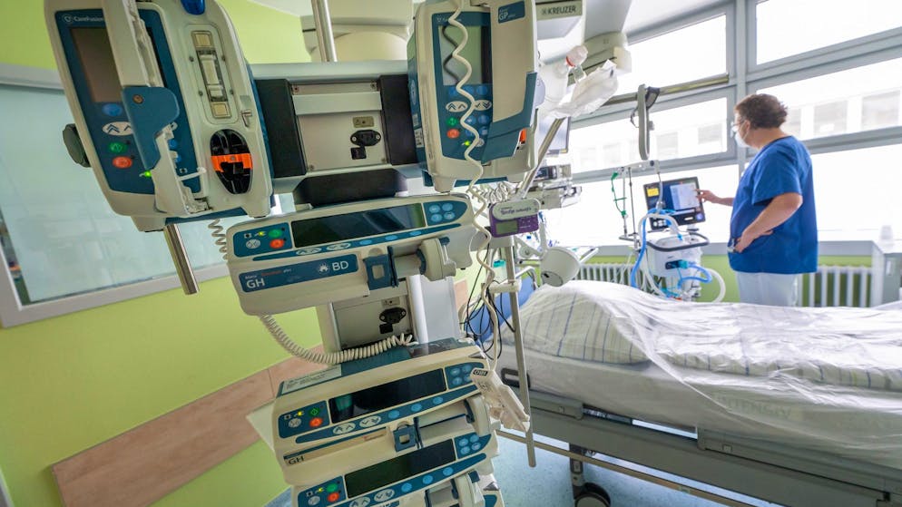 Approximately 2500 corona patients are currently being cared for in the intensive care unit.