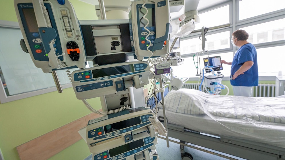 Approximately 2500 corona patients are currently being cared for in the intensive care unit.