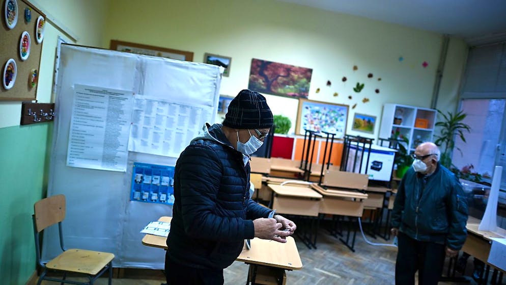Tutto pronto per il voto odierno in Bulgaria per l'elezione del presidente e del parlamento.