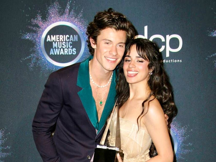 L'annuncio sui social Camila Cabello e Shawn Mendes si sono lasciati