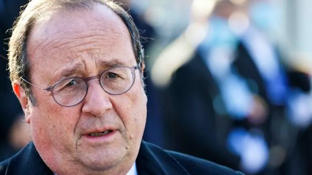 Lieux publics. Hollande désapprouve l'appel de Mélenchon sur les drapeaux palestiniens
