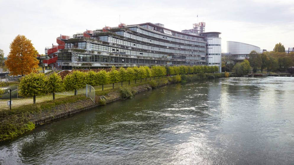 La Corte europea dei diritti dell'uomo di Strasburgo ha condannato la Turchia a versare 5'000 euro a ciascun giudice per danni morali.