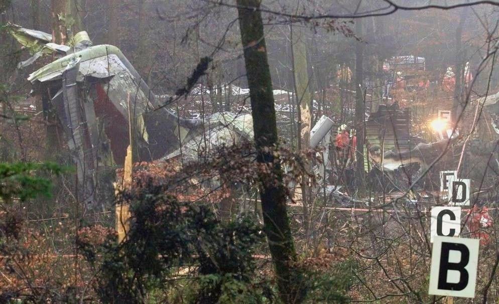 ... stanno iniziando le indagini sulla causa dell'incidente. Rivelerà diverse fonti di errore, ma vedrà la responsabilità principalmente con i due piloti.