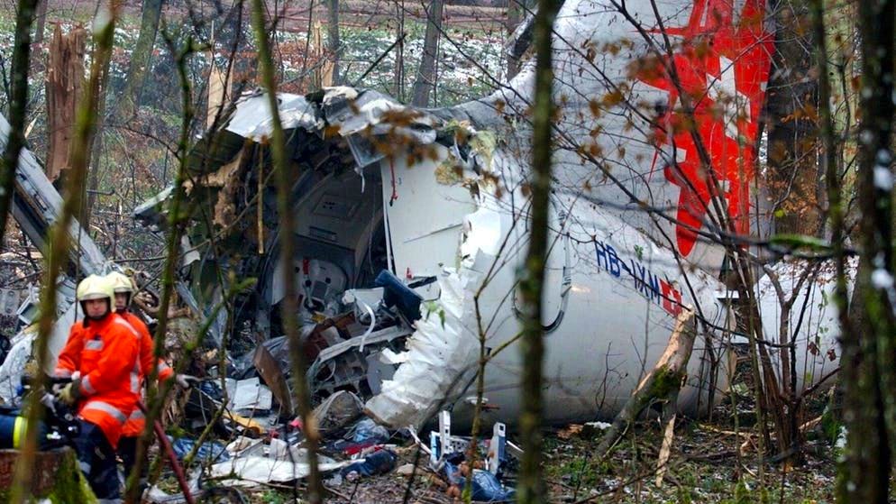 Nello schianto l'aereo è andato completamente distrutto.