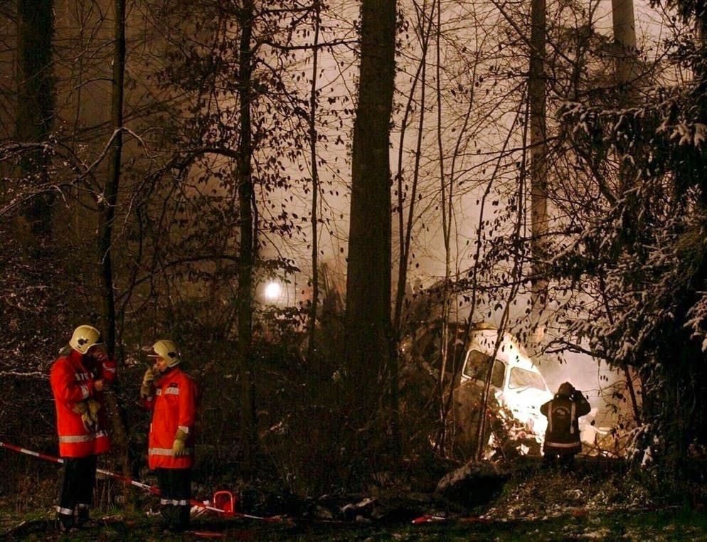 Sabato 24 novembre 2001: alle 22:10 ora locale, l'aeroporto di Kloten suona l'allarme. Quattro minuti prima, il volo CRX 3597 era stato autorizzato ad atterrare, ma poi è scomparso dal radar.