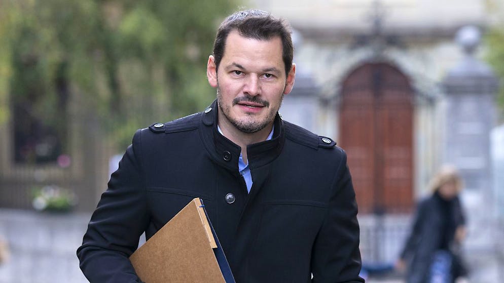L'ex consigliere di Stato ginevrino Pierre Maudet: la vicenda che lo ha visto coinvolto è all'origine delle due proposte accolte oggi alle urne.