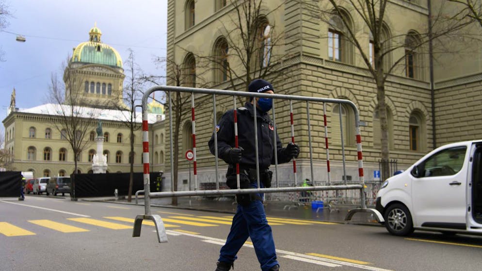 La polizia bernese si sta preparando a possibili manifestazioni di oppositori alle misure anti-Covid.