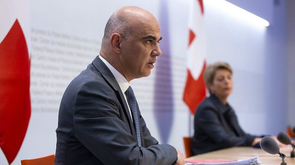 Il Consiglio federale è stato seguito dal popolo sulla legge Covid-19 e sull'iniziativa sulla giustizia. Contro il suo parere, l'iniziativa sulle cure infermieristiche è stata accolta alle urne