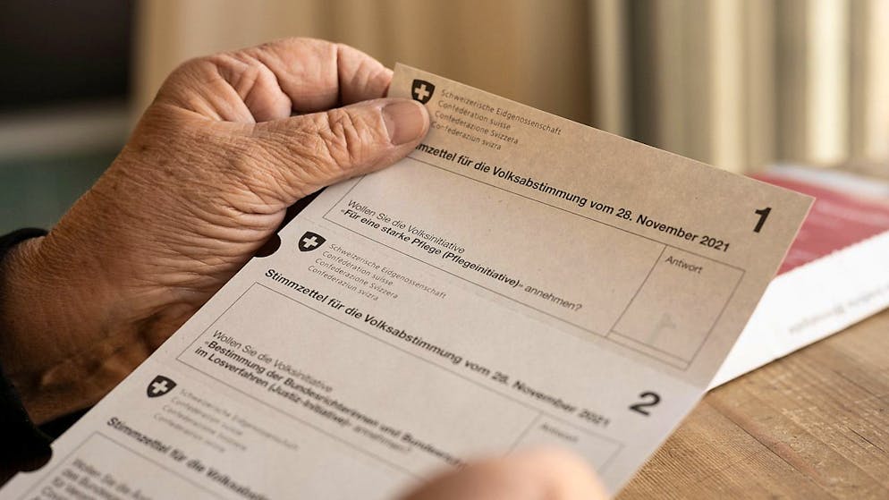 Legge Covid e iniziativa sulle cure infermieristiche sono state approvate, al contrario dell'iniziativa sulla giustizia.