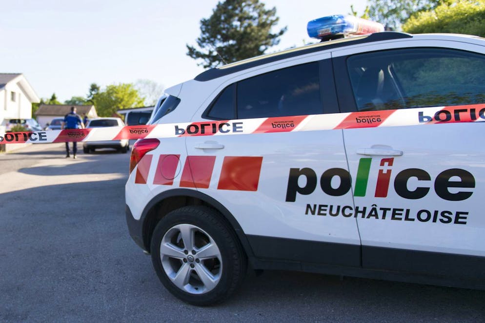 L'homme qui a abattu sa femme de 38 ans et sa fille de 17 ans avant de se donner la mort à la fin octobre à La Chaux-de-Fonds (NE) planifiait son acte depuis plusieurs semaines, voire des mois (illustration).