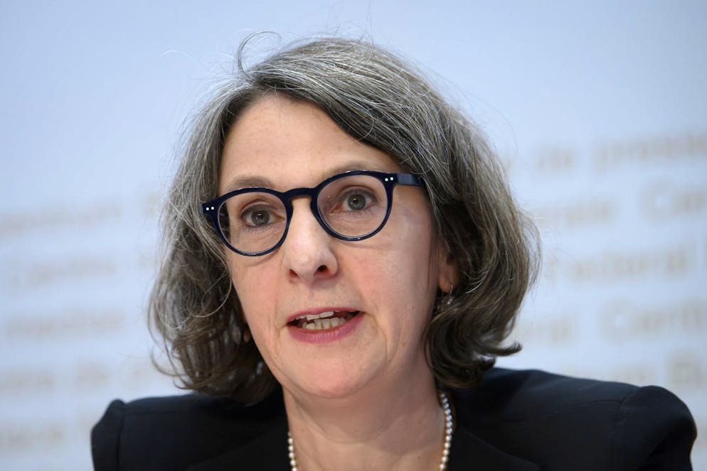 Anne Levy, Direktorindes Bundesamts fuer Gesundheit (BAG), spricht an einer Medienkonferenz zu den Krankenkassenpraemien 2022, am Dienstag, 28. September 2021, in Bern. (KEYSTONE/Anthony Anex)