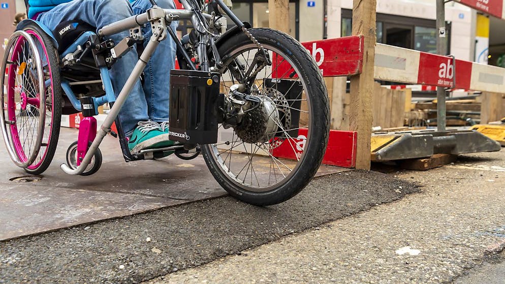 I lavoratori disabili si dichiarano meno soddisfatti delle loro condizioni lavorative rispetto a quelle senza handicap, secondo un rilevamento dell'Ufficio federale di statistica