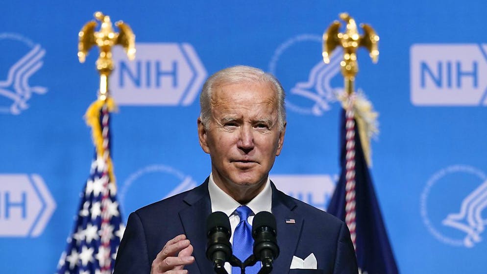 Joe Biden oggi a Bethesda.