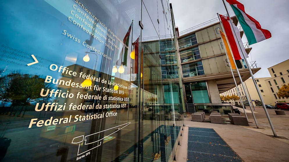 Le batiment de l’Office federal de la statistique (OFS) est photographie a l'occasion d'une journee de conferences pour celebrer les 20 ans de l’implantation de l'OFS a Neuchatel ce lundi 29 octobre 2018 a Neuchatel. (KEYSTONE/Valentin Flauraud)