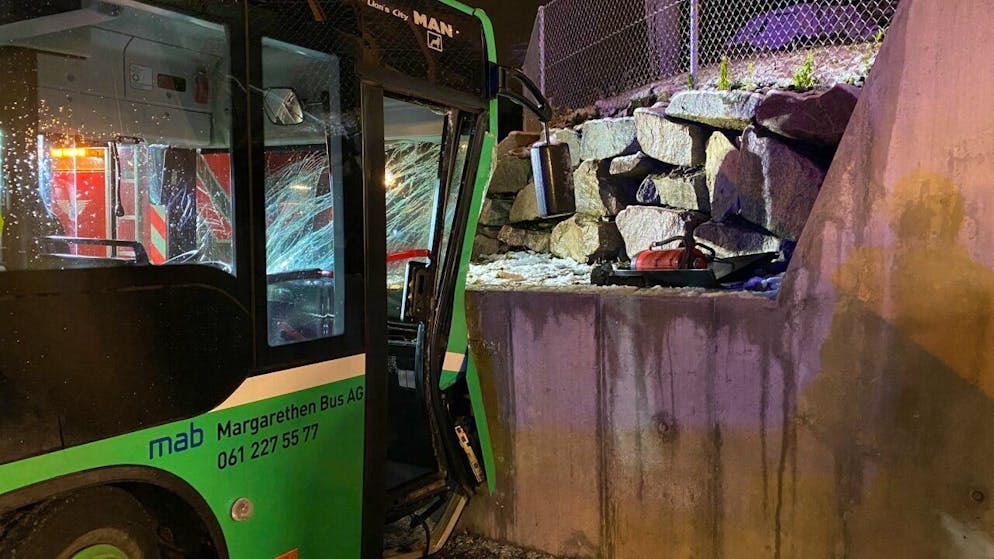 Le chauffeur du bus a apparemment sous-estimé les conditions hivernales.