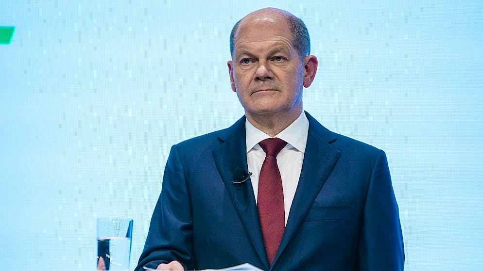 Olaf Scholz succederà dall'8 dicembre ad Angela Merkel.