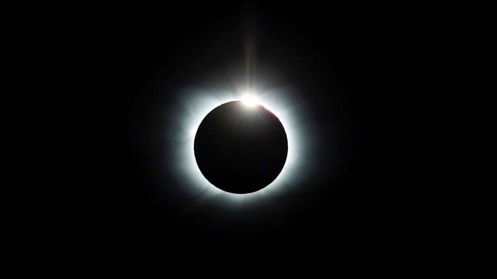 La totalité de l'éclipse solaire n'était visible qu'en Antarctique.