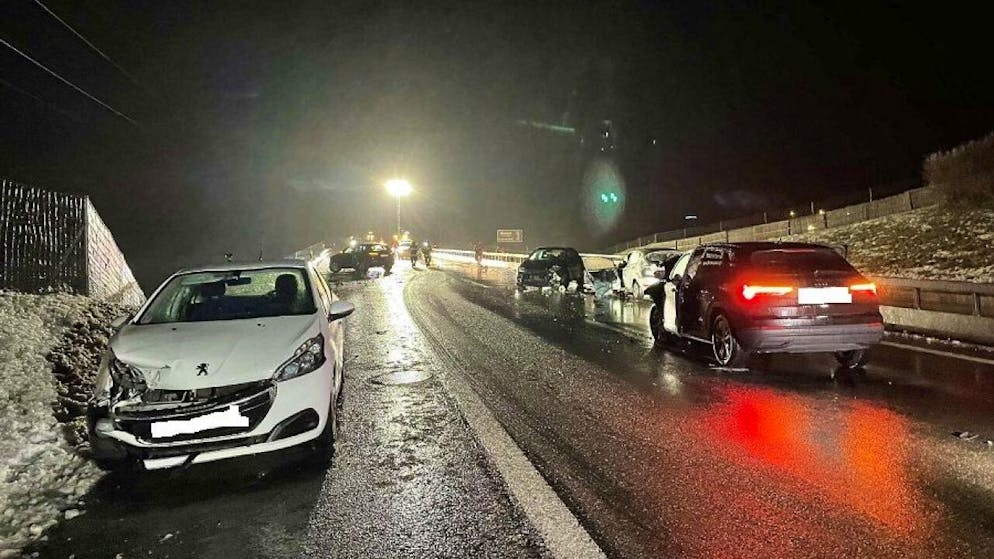 Tamponamento a catena sulla A12, nel canton Friburgo