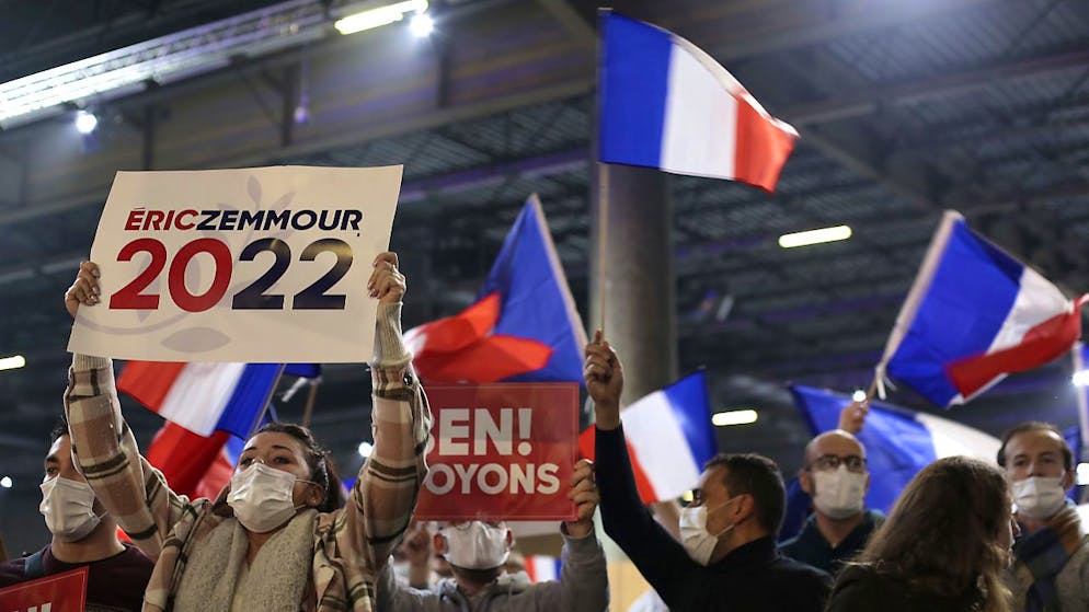 I sostenitori di Eric Zemmour, candidato alle presidenziali francesi del 2022