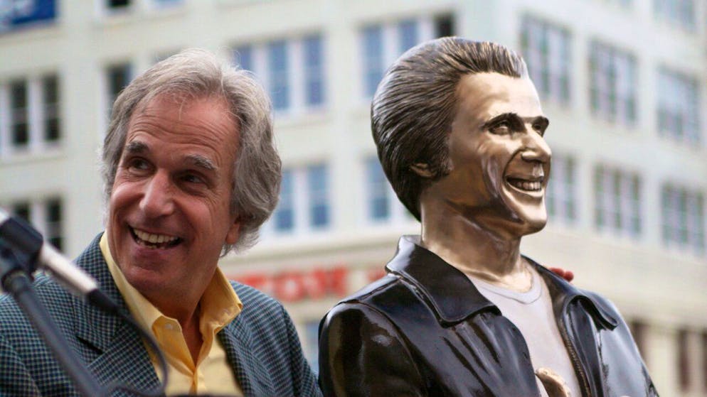 Alcuni oggetti di scena di "Fonzie", storico personaggio della serie "Happy Days", andranno all'asta.