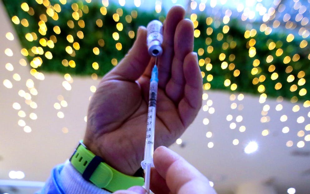 Le 8 décembre 2020, le lancement de la vaccination contre le Covid-19 au Royaume-Uni marquait le début d'une campagne mondiale d'une ampleur historique. (image d'illustration)