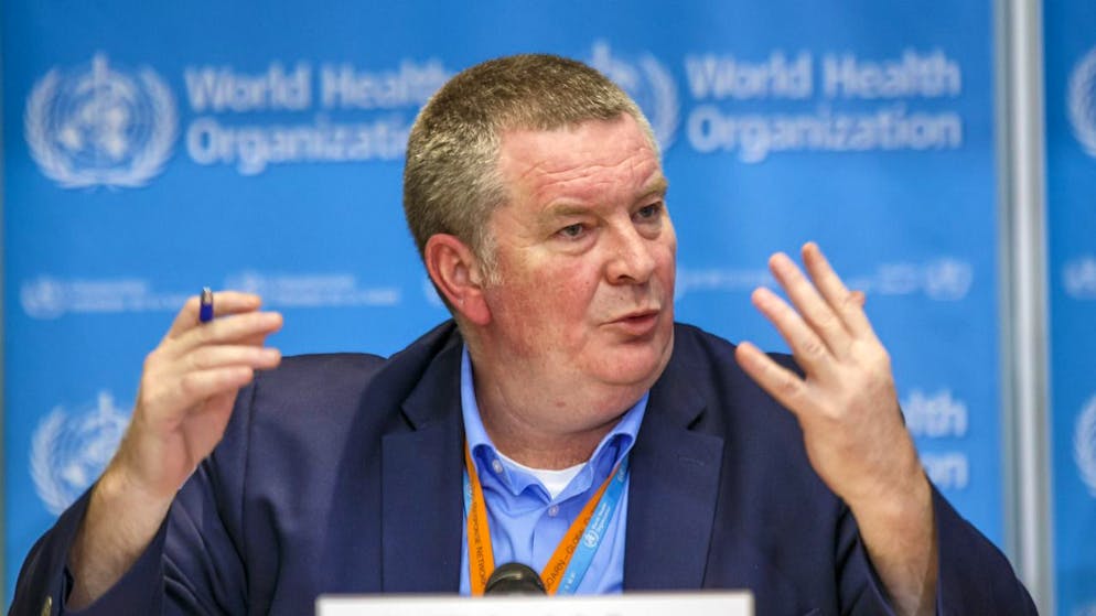 Pour Michael Ryan, responsable des urgences de l'OMS, il n'y a pas d'indication que le variant Omircon provoque des formes plus sévères de Covid-19 (archives).