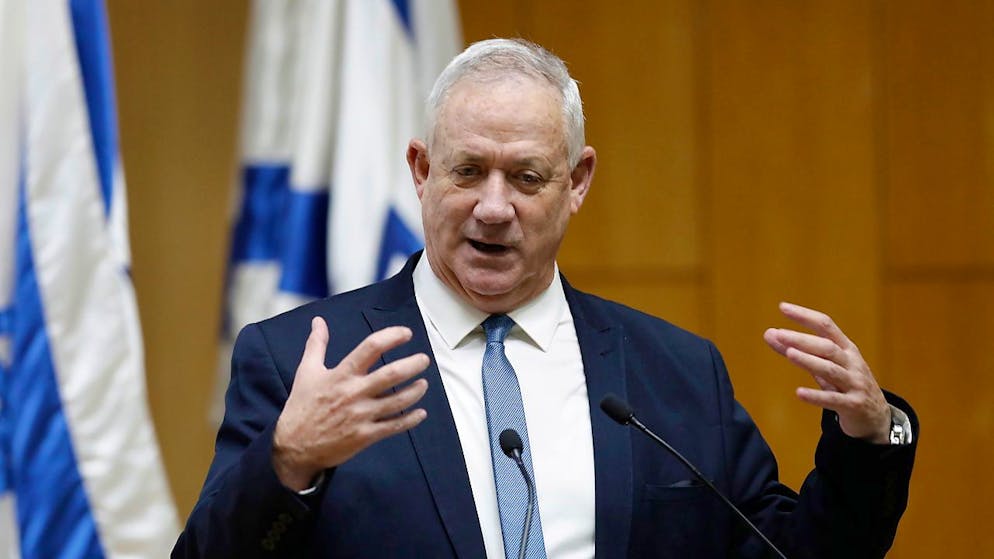 Il ministro israeliano Benny Gantz ha annunciato il completamento della barriera attorno a Gaza.