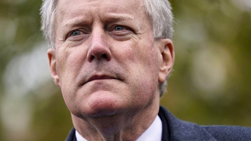 L'ancien "chief of staff" de Donald Trump Mark Meadows a porté plainte contre la commission qui enquête sur l'attaque du Capitole avant que celle-ci n'engage des poursuites contre lui pour ne pas s'être présenté à une déposition (archives).