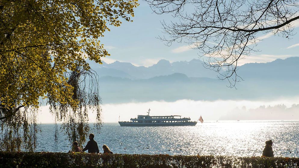 Novembre soleggiato sul lago dei Quattro Cantoni.