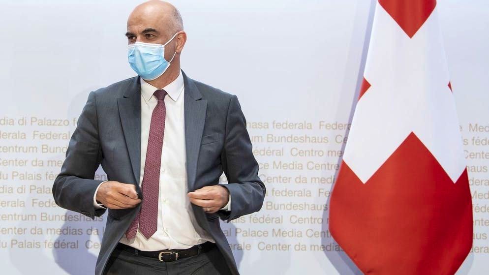 Secondo i media, Alain Berset presenterà tre proposte ai suoi colleghi del Consiglio federale nella riunione di domani